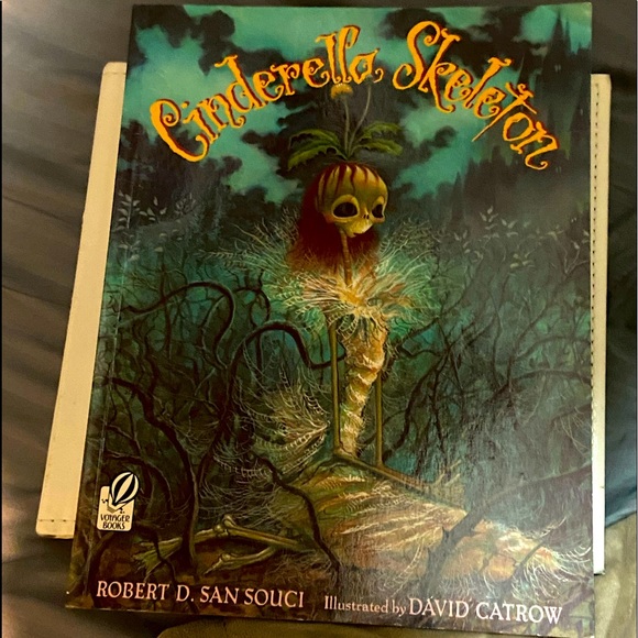 robert d san souci Other - Cinderella Skeleton~Large Paperback Book~GORGEOUS Illustrations, Great Story GUC